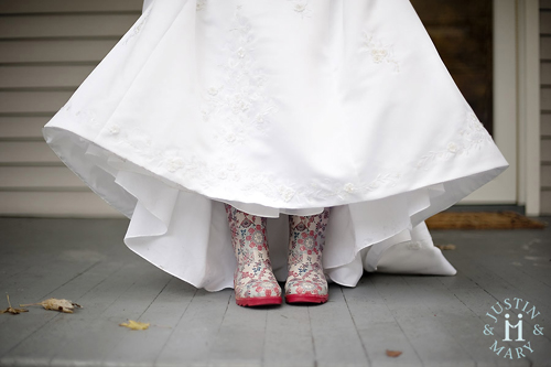 wedding-bride-rain-boots